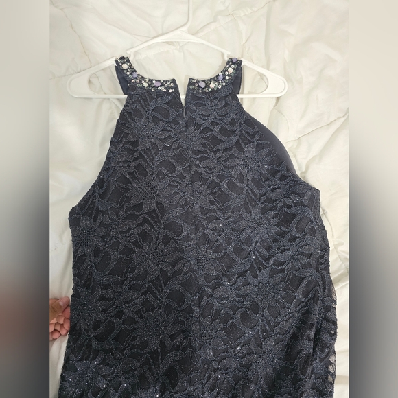 Dress - Picture 4 of 5